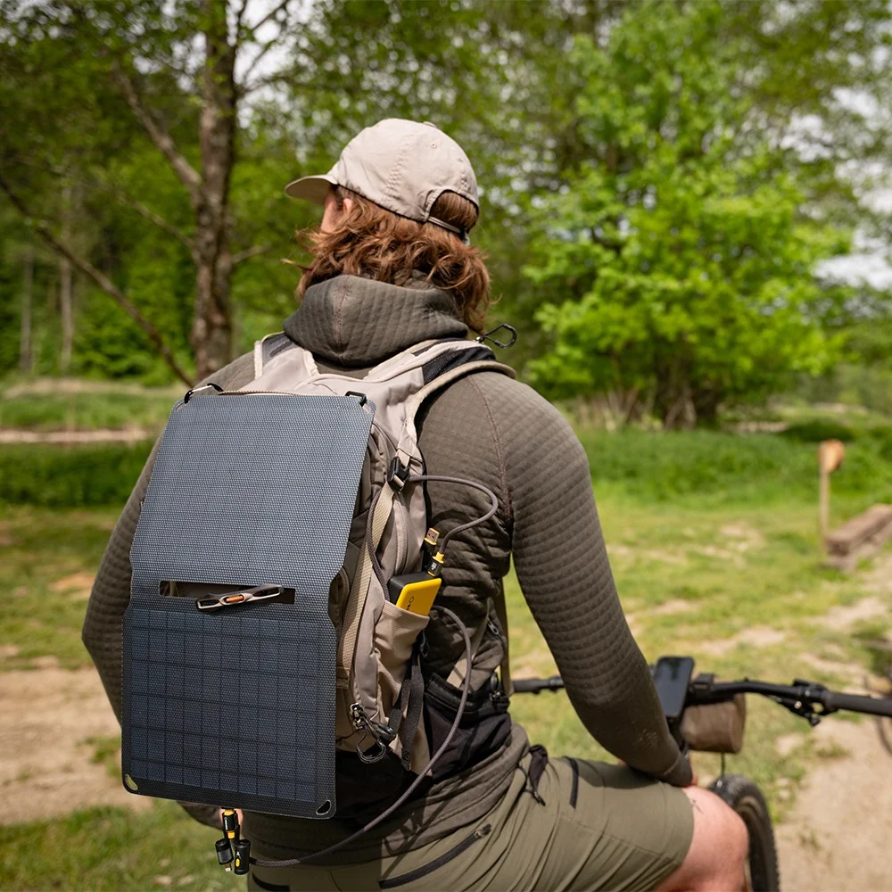 WakaWaka Solar 10 – Ultralicht Opladbaar Zonnepaneel voor Reizen & Outdoor - Afbeelding 8